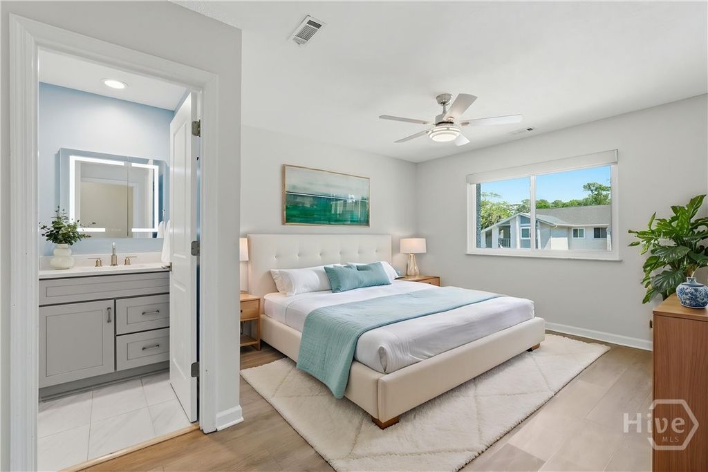 Image 6 of property listing at 103 Shoals Drive K12, Savannah, GA 31410