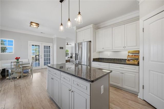 6325 Jonathans Cove DR, Virginia Beach, VA 23464