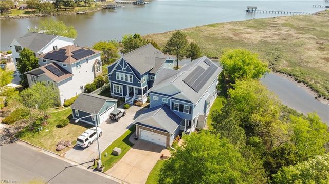 6325 Jonathans Cove DR, Virginia Beach, VA 23464