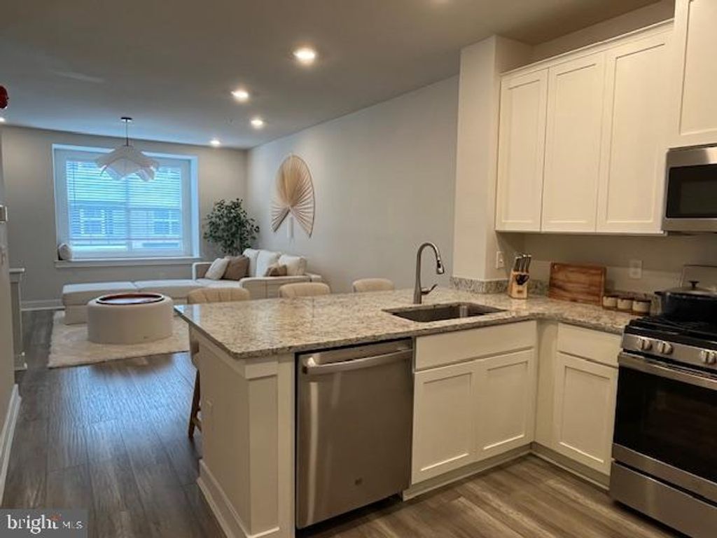 Image 4 of property listing at 115-A KING ST, Bensalem, PA 19020