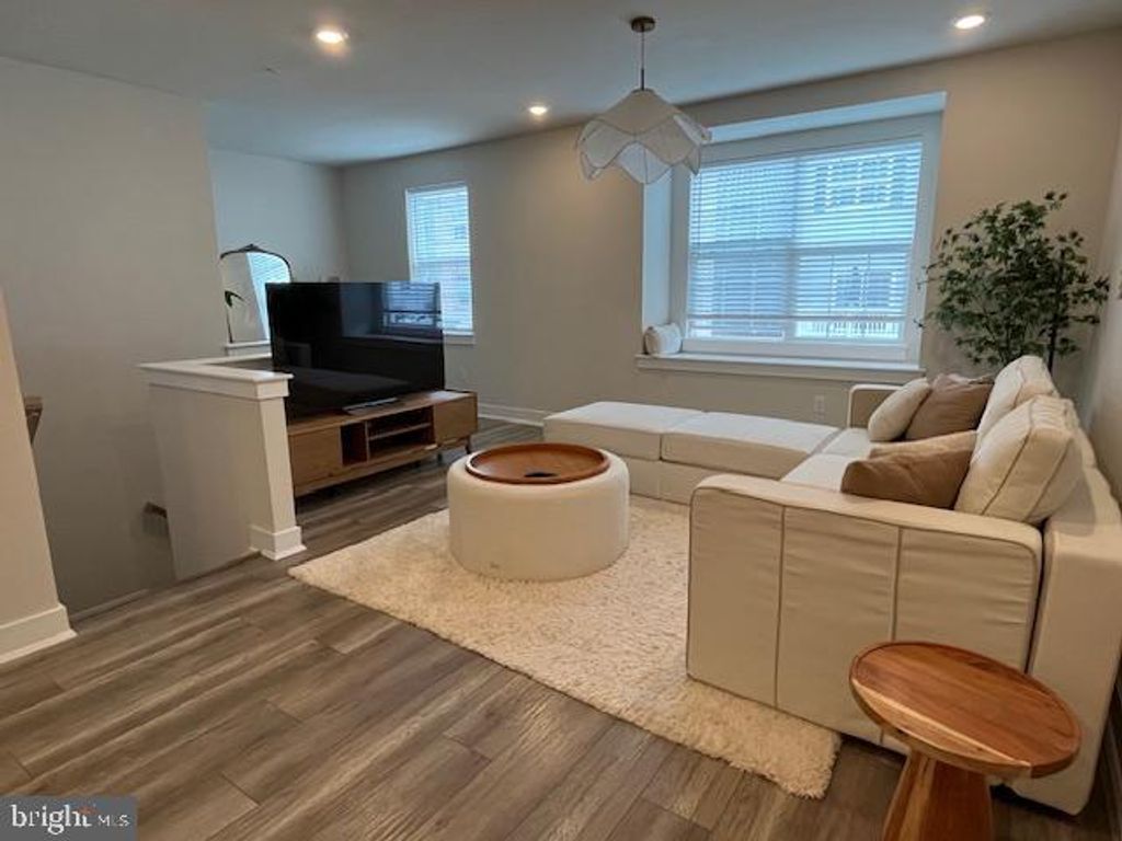 Image 9 of property listing at 115-A KING ST, Bensalem, PA 19020