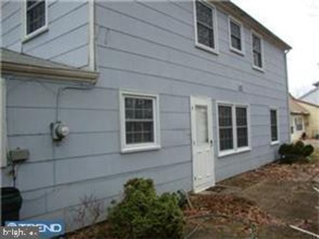 32 PALFREY LANE, Willingboro, NJ 08046