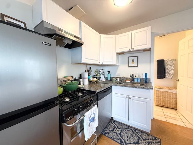 660 Cambridge St 404, Cambridge, MA 02141
