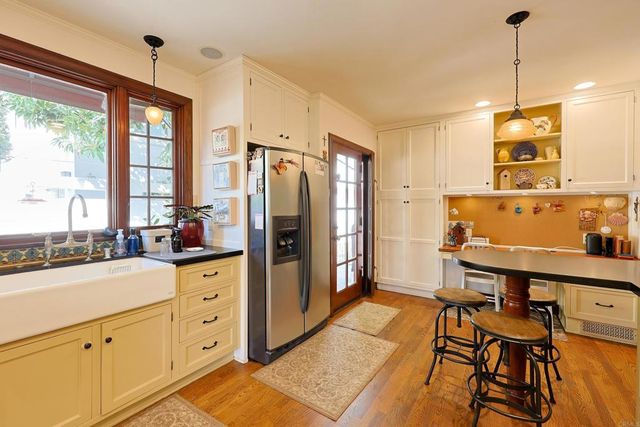 1027 Adella, Coronado, CA 92118