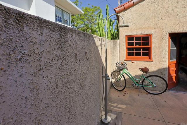 1027 Adella, Coronado, CA 92118