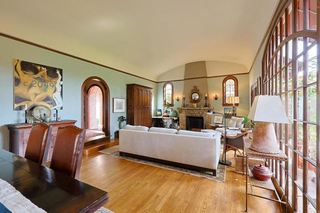 1027 Adella, Coronado, CA 92118