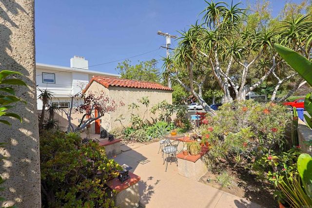1027 Adella, Coronado, CA 92118