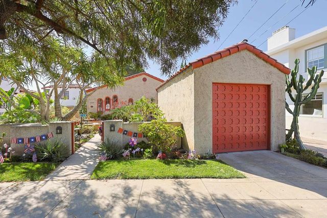 1027 Adella, Coronado, CA 92118