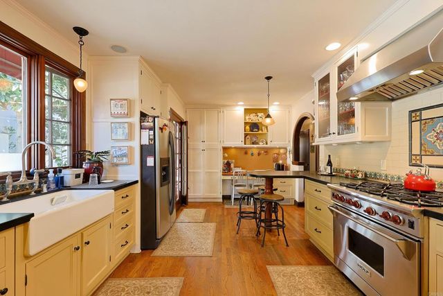 1027 Adella, Coronado, CA 92118
