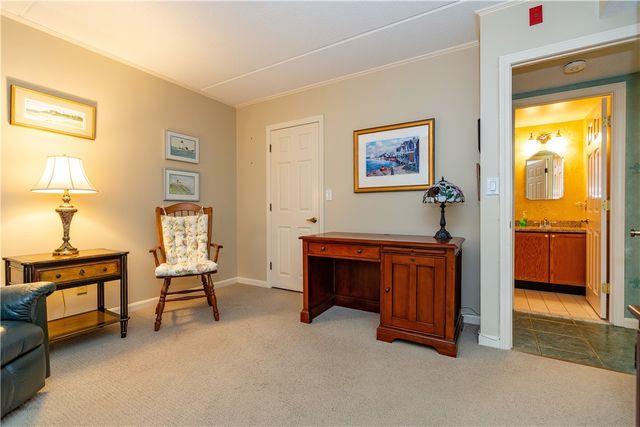 650 East Greenwich Avenue 5-108, West Warwick, RI 02893