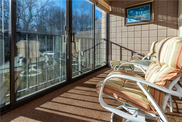 650 East Greenwich Avenue 5-108, West Warwick, RI 02893