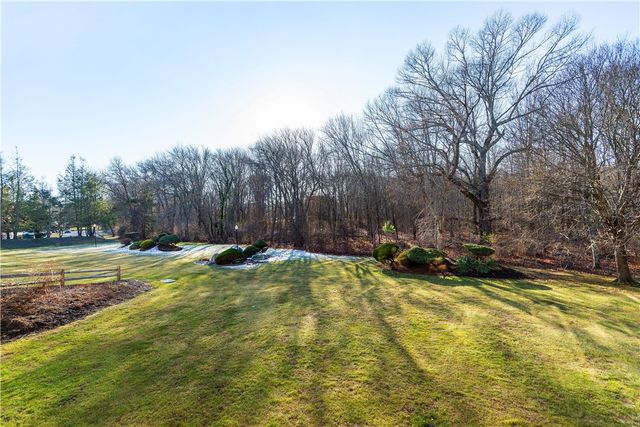 650 East Greenwich Avenue 5-108, West Warwick, RI 02893