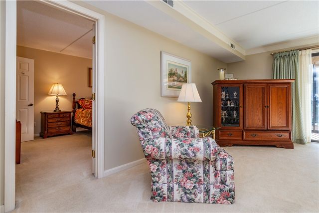 650 East Greenwich Avenue 5-108, West Warwick, RI 02893