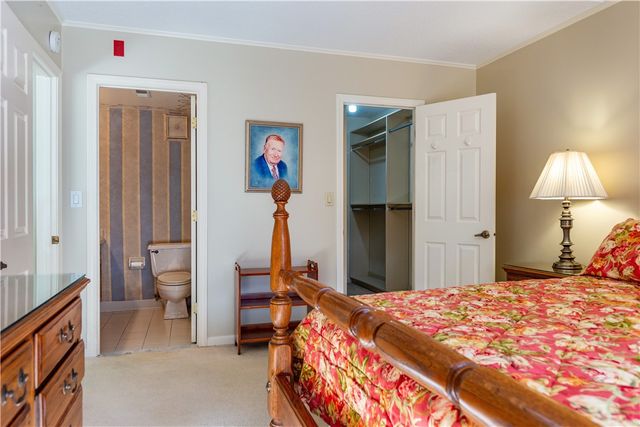 650 East Greenwich Avenue 5-108, West Warwick, RI 02893