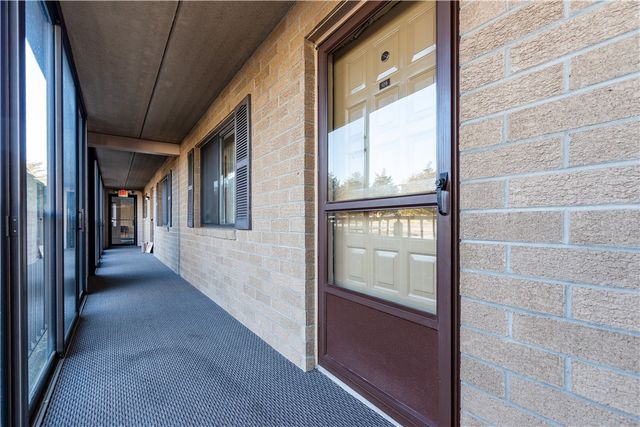 650 East Greenwich Avenue 5-108, West Warwick, RI 02893