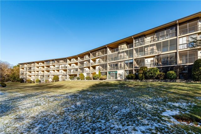 650 East Greenwich Avenue 5-108, West Warwick, RI 02893