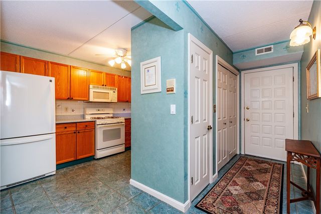 650 East Greenwich Avenue 5-108, West Warwick, RI 02893