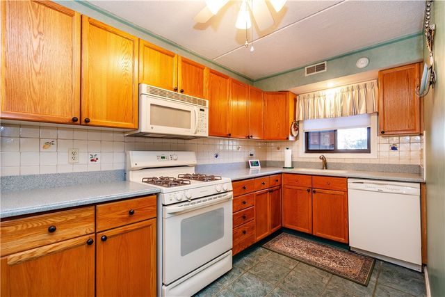 650 East Greenwich Avenue 5-108, West Warwick, RI 02893