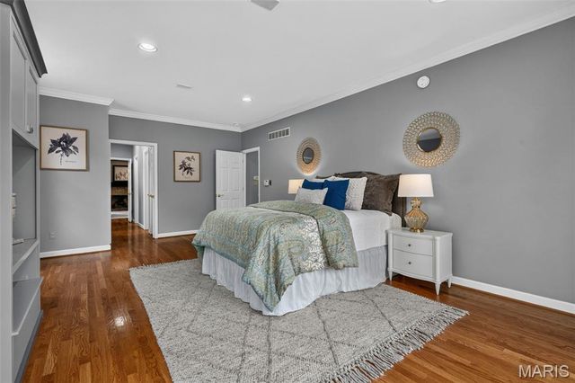 9017 Fair Oaks Crescent Court, Richmond Heights, MO 63117