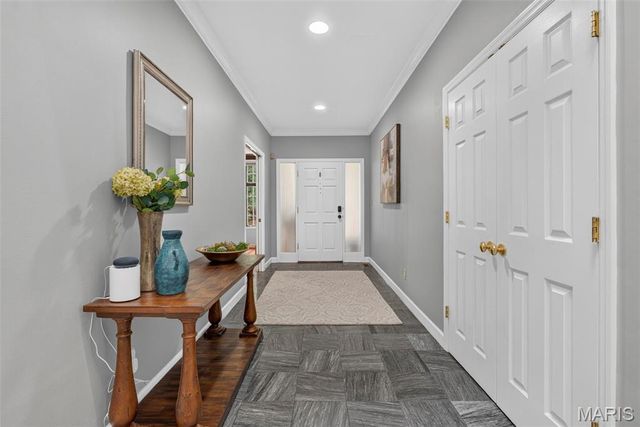 9017 Fair Oaks Crescent Court, Richmond Heights, MO 63117
