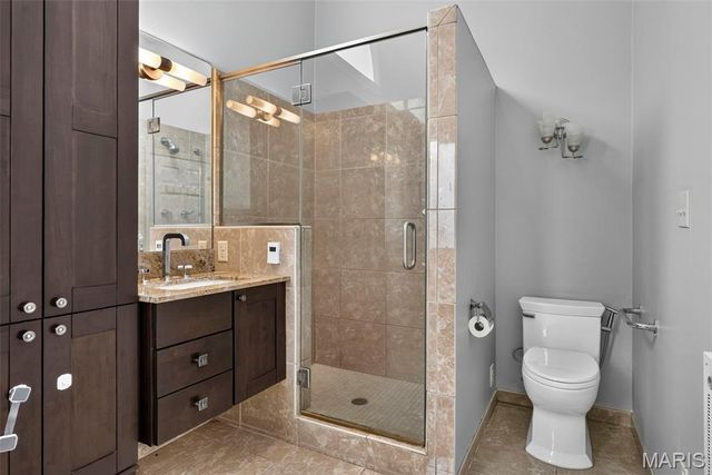 9017 Fair Oaks Crescent Court, Richmond Heights, MO 63117