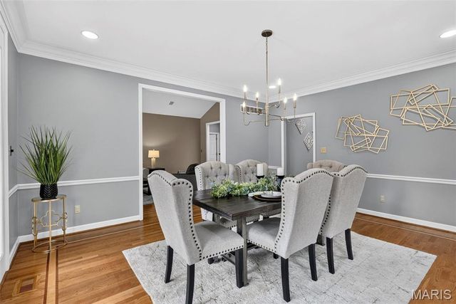 9017 Fair Oaks Crescent Court, Richmond Heights, MO 63117
