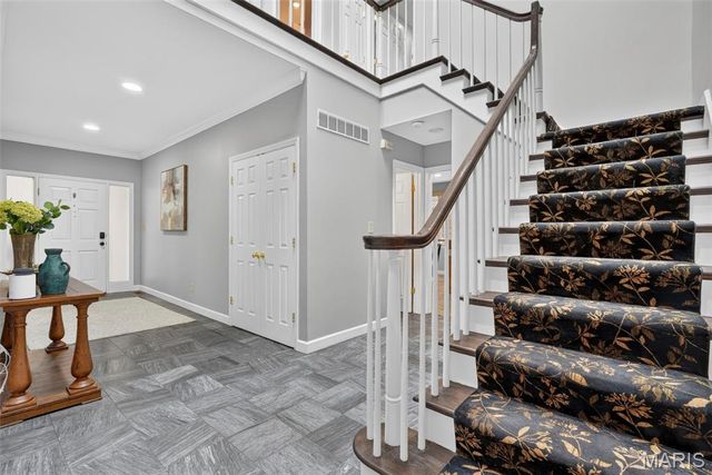 9017 Fair Oaks Crescent Court, Richmond Heights, MO 63117