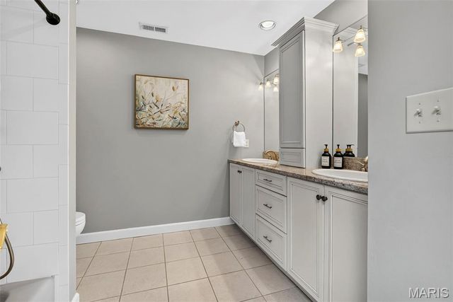 9017 Fair Oaks Crescent Court, Richmond Heights, MO 63117