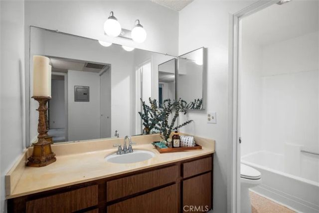 8120 Raintree Circle, Culver City, CA 90230