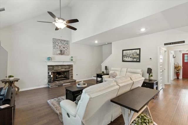 519 Amber Stone, Waleska, GA 30183