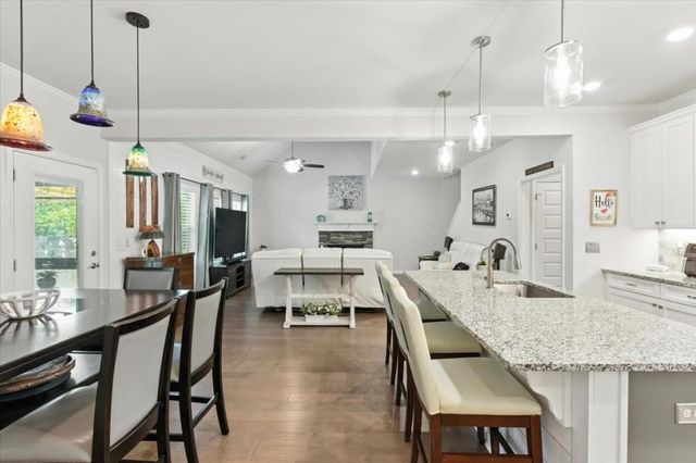 519 Amber Stone, Waleska, GA 30183