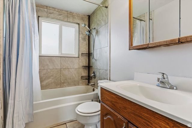 954 W 2400 N, Clinton, UT 84015