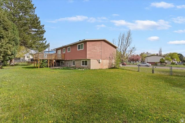 954 W 2400 N, Clinton, UT 84015