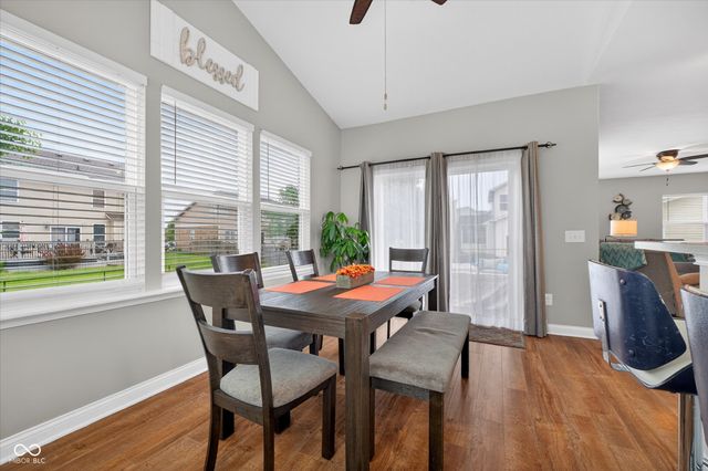 5855 W Commonview Drive, Mccordsville, IN 46055