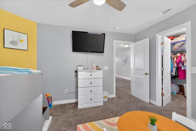 5855 W Commonview Drive, Mccordsville, IN 46055