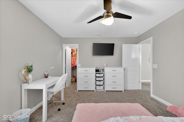5855 W Commonview Drive, Mccordsville, IN 46055