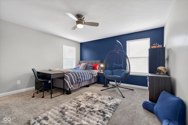 5855 W Commonview Drive, Mccordsville, IN 46055