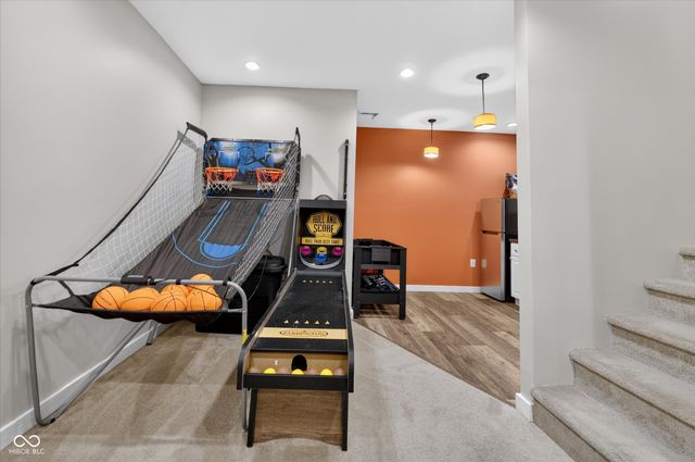 5855 W Commonview Drive, Mccordsville, IN 46055
