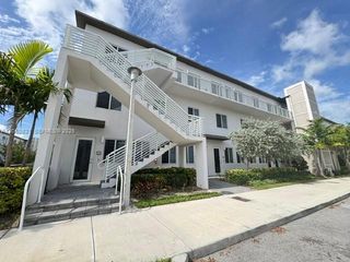 10270 NW 66th St 101, Doral, FL 33178