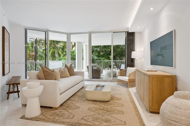 715 Crandon Blvd 206, Key Biscayne, FL 33149