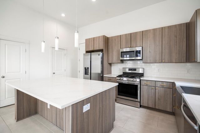 594 Janisch Road, Houston, TX 77018