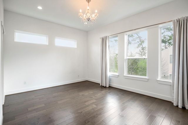 594 Janisch Road, Houston, TX 77018