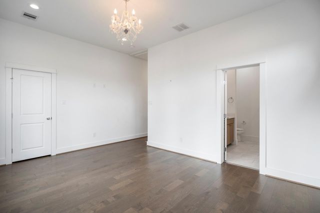 594 Janisch Road, Houston, TX 77018