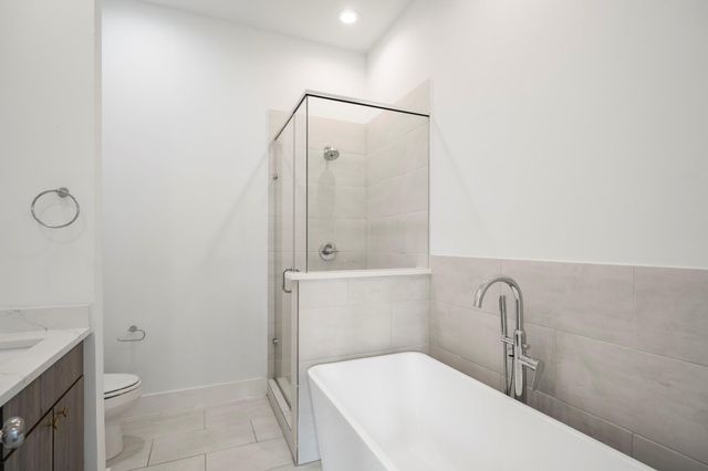 594 Janisch Road, Houston, TX 77018