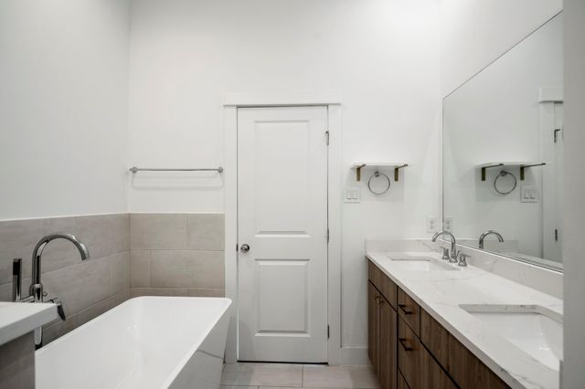 594 Janisch Road, Houston, TX 77018