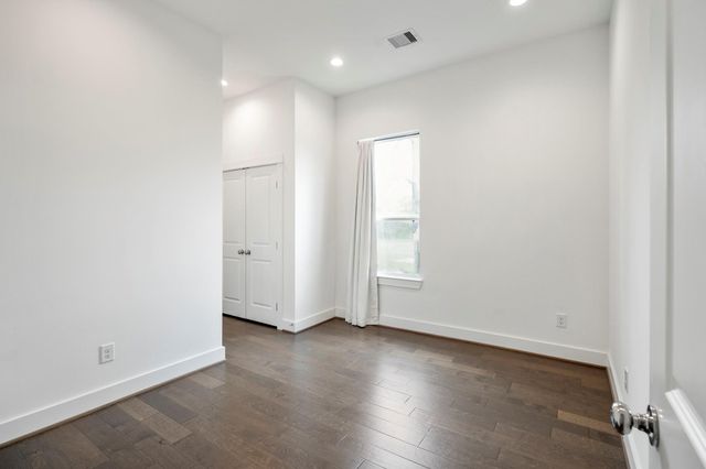 594 Janisch Road, Houston, TX 77018