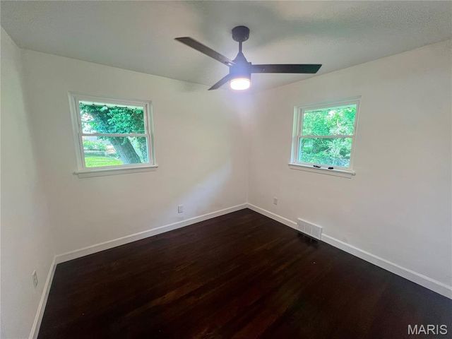 83 Grand Circle Drive, Maryland Heights, MO 63043