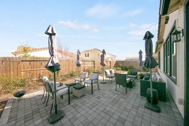 7447 Darque Way, Elk Grove, CA 95757