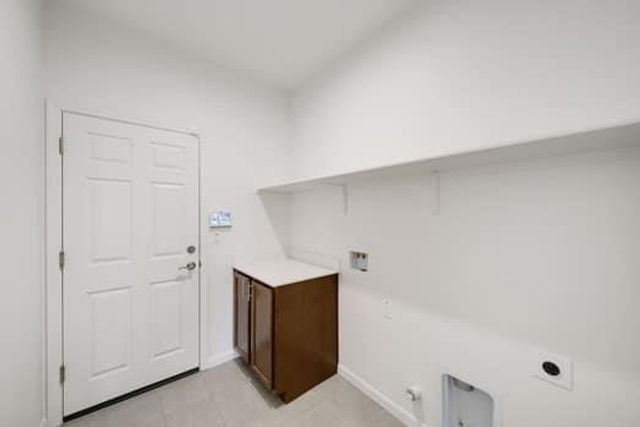 7447 Darque Way, Elk Grove, CA 95757