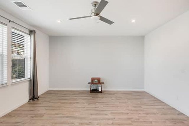 7447 Darque Way, Elk Grove, CA 95757